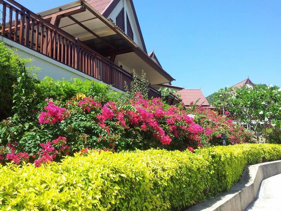 Baan Kantiang See Villas - Sha Extra Plus Koh Lanta Exterior photo